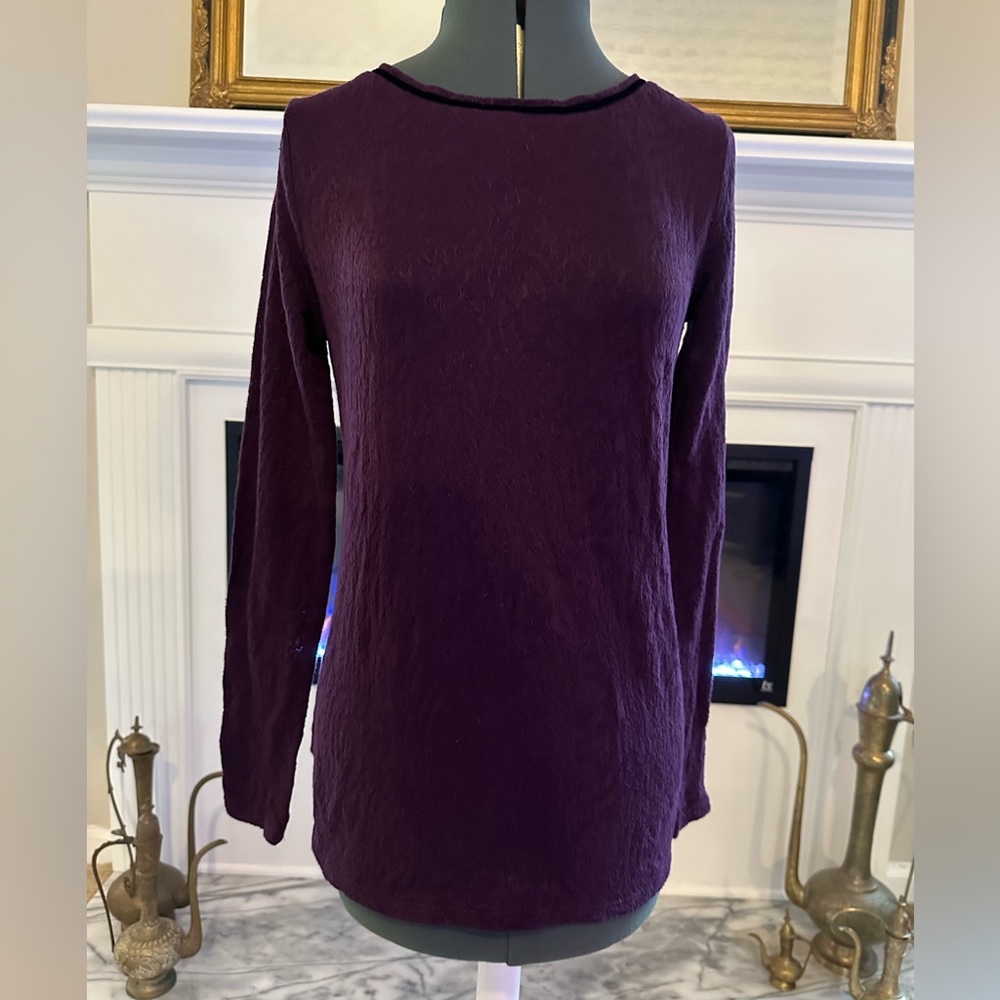LOFT Plum Top with Black Velvet String Bow - Size S